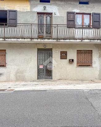 4 LOCALI A SERLE