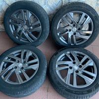 Cerchi in lega Peugeot 208 con gomme R16
