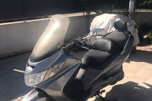 Suzuki burgman 400