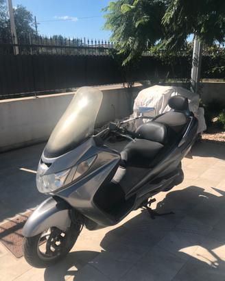 Suzuki burgman 400