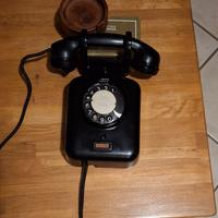 Telefono in bachelite anni '60