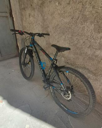 Mountain bike B-twin 