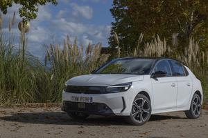 Nuova Opel Corsa f 2025 per ricambio