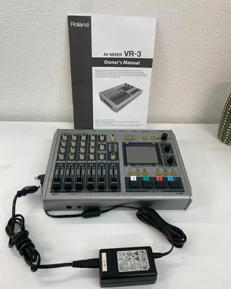 Roland VR-3 All-in-One Mixer AV portatile 4 canali