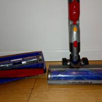 Aspirapolvere Dyson cyclone V10