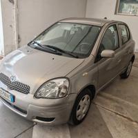 Toyota Yaris 1.0i 16V cat 5 porte Sol