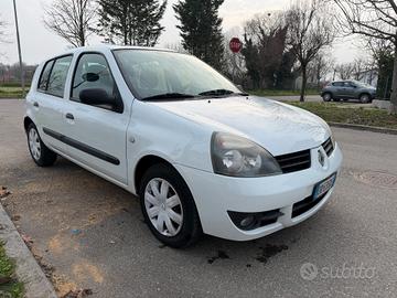 Renault Clio Storia 1.2 5 porte GPL Confort