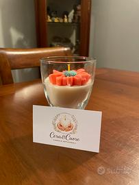 Candela con fiore centrale