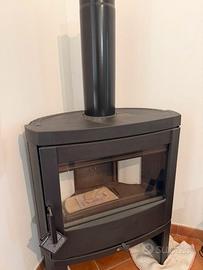 Stufa a legna La Nordica Jennifer 8 kW mai usata