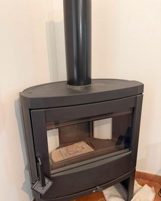 Stufa a legna La Nordica Jennifer 8 kW mai usata
