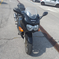 Moto Suzuki da strada