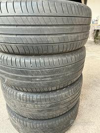 4 gomme michelin 215/55R18 99v