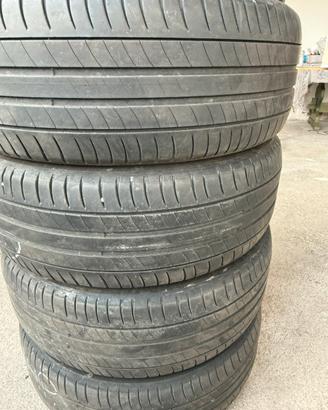 4 gomme michelin 215/55R18 99v
