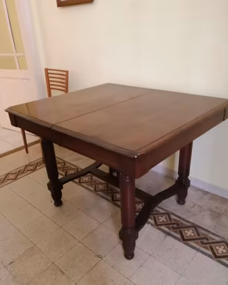 Tavolo siciliano allungabile