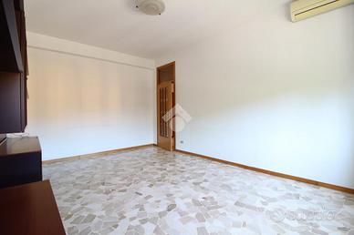 3 LOCALI A SAN LAZZARO DI SAVENA