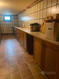 Cucina lineare XL  ( ideale per taverne)