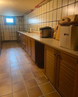 Cucina lineare XL  ( ideale per taverne)