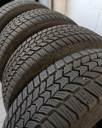 Treno 4 Gomme Pneumatici Invernali 195/55 R16 87V