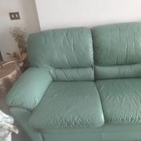 divano pelle verde