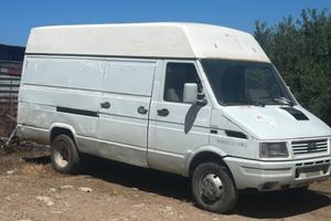 Iveco 35/10