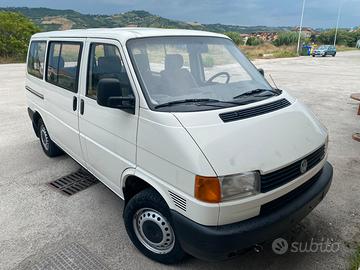 Volkswagen Transporter T4 2.5 TDI 9 posti