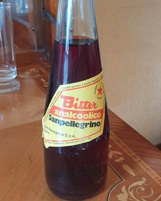 Bottiglietta vintage di Bitter Sanpellegrino