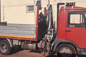 Camion con gru iveco 50.10
