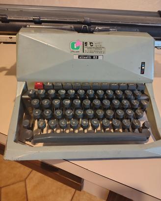 Macchina da Scrivere Olivetti 82 Vintage Anni '70