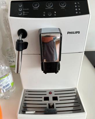 Macchina caffè con caffè in grani