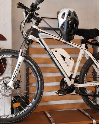 Bicicletta Elettrica E-MTB NCM Prague 26