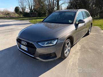 Audi A4 Avant 30 TDI/136 CV S tronic Business Adva