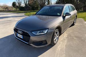 Audi A4 Avant 30 TDI/136 CV S tronic Business Adva