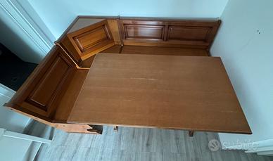 Cassapanca angolare reversivile con tavolo