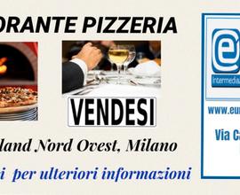 284/23 PIZZERIA RISTORANTE con parcheggio privato