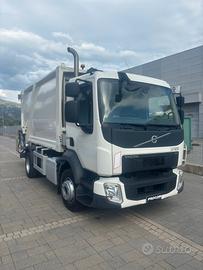 VOLVO  FL  240 Compattatore