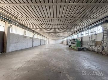 Immobile di 918 m² con 1 locale a Caldogno