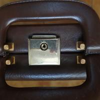 Valigetta 24 ore rigida in cuoio. Vintage