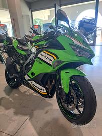 Kawasaki Ninja ZX-4 RR
