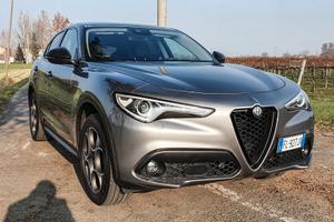 Alfa Romeo Stelvio 2017 2.2 t Executive Q4 210cv