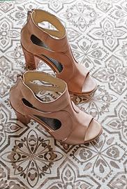 sandali tacco comodo