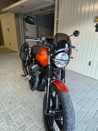 Moto Guzzi V7 Stone 850