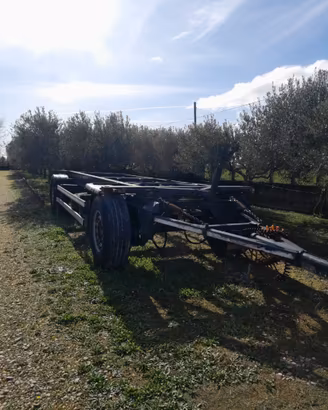 RIMORCHI PORTACASSE MOBILI