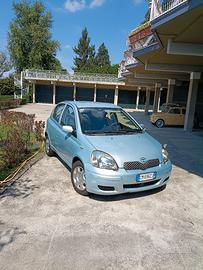 Yaris 1000cc 5 porte