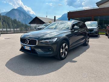 Volvo V60 Cross Country V60 Cross Country B4 (d) A