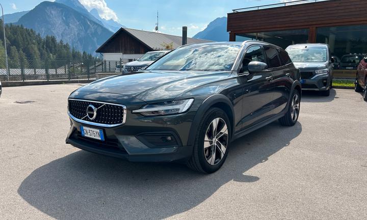 Volvo V60 Cross Country V60 Cross Country B4 (d) A