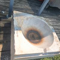 lavandino romano di marmo