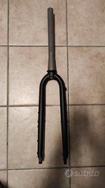 Forcella gravel Bombtrack BT-FK-003