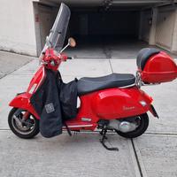 Piaggio Vespa 300 GTS - 2009