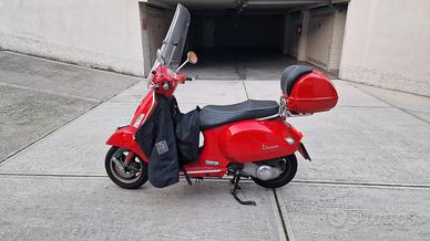 Piaggio Vespa 300 GTS - 2009