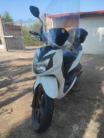 Scooter Sym Symphony SR 125
